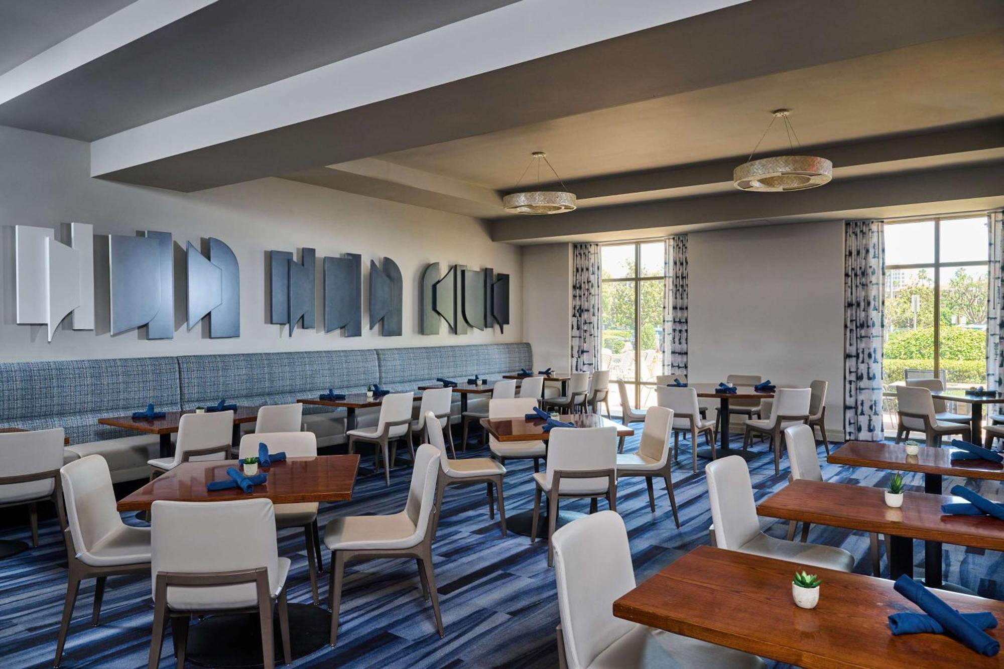 Doubletree By Hilton Irvine Spectrum Exterior foto